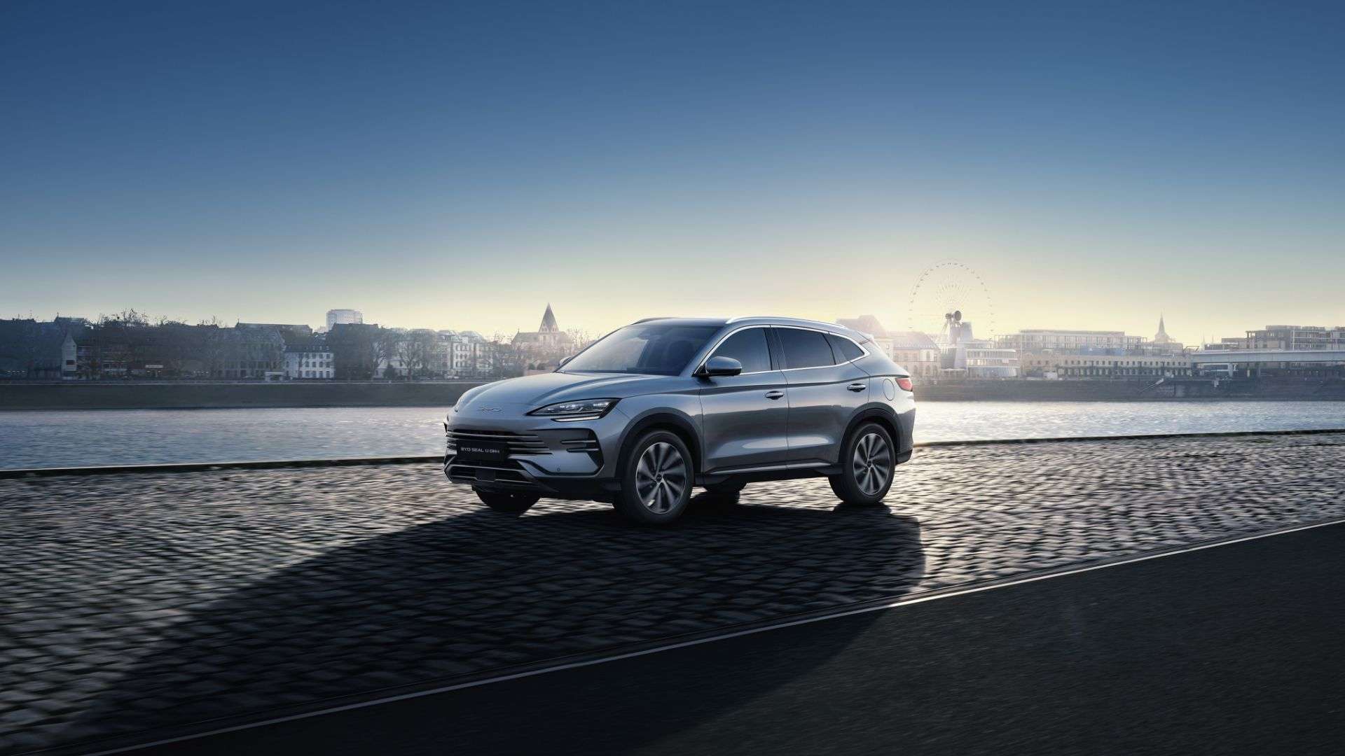 More - Κλείστε Test Drive